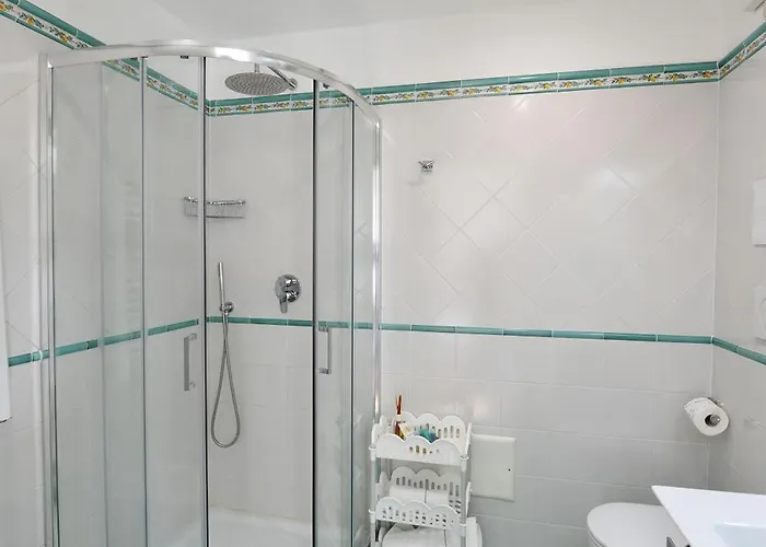 La Cascata Bed & Breakfast