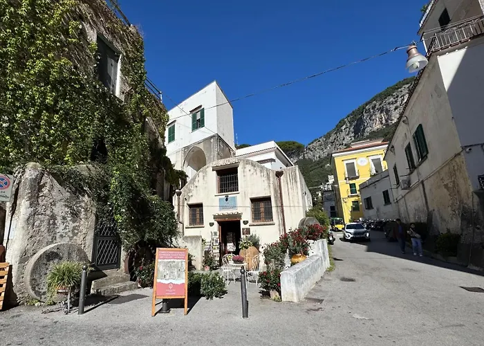 La Cascata Bed & Breakfast